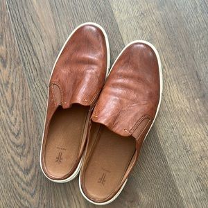 Frye cognac slides size 7.5
